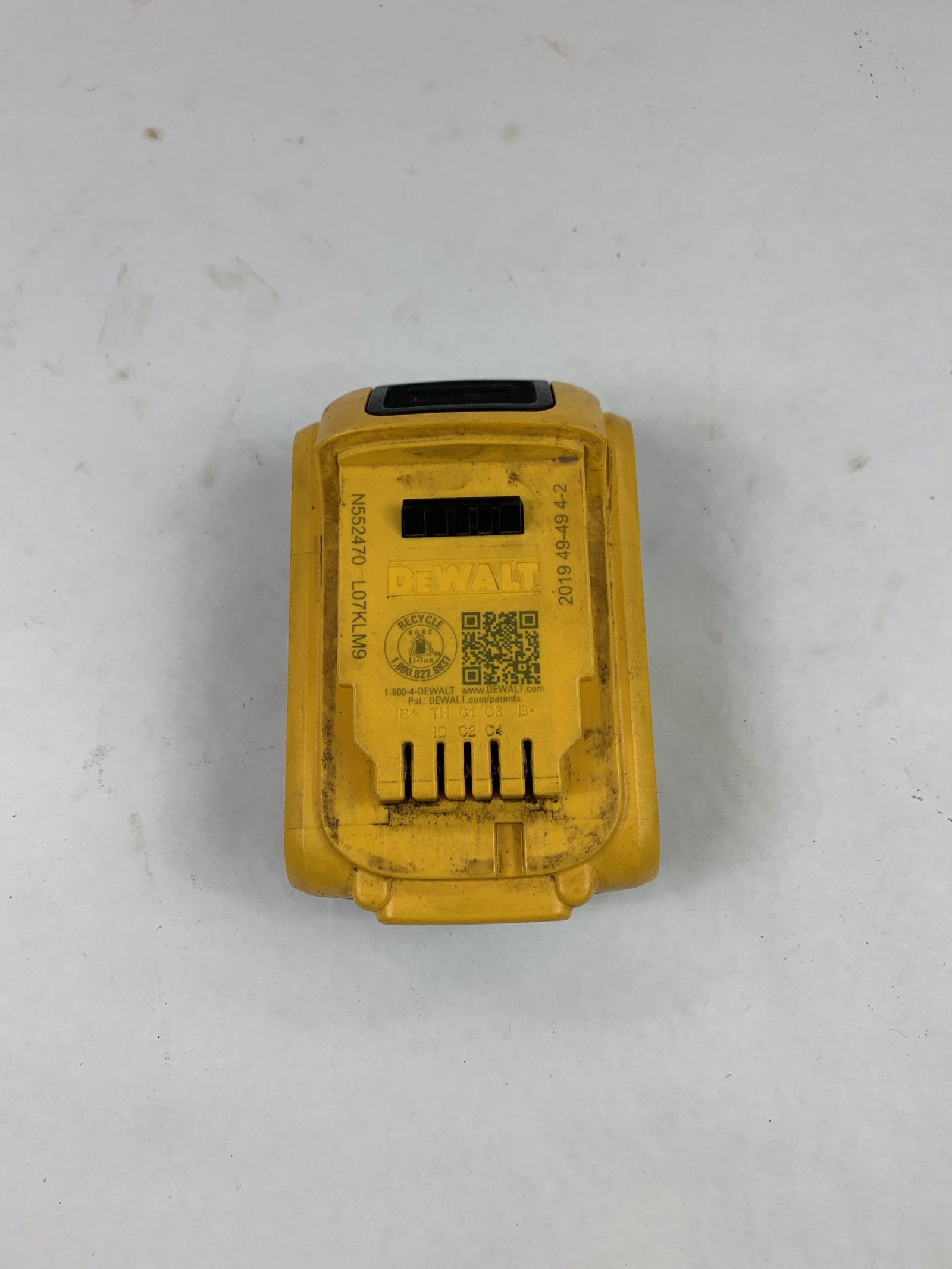 Dewalt - DCB205 - Image 3