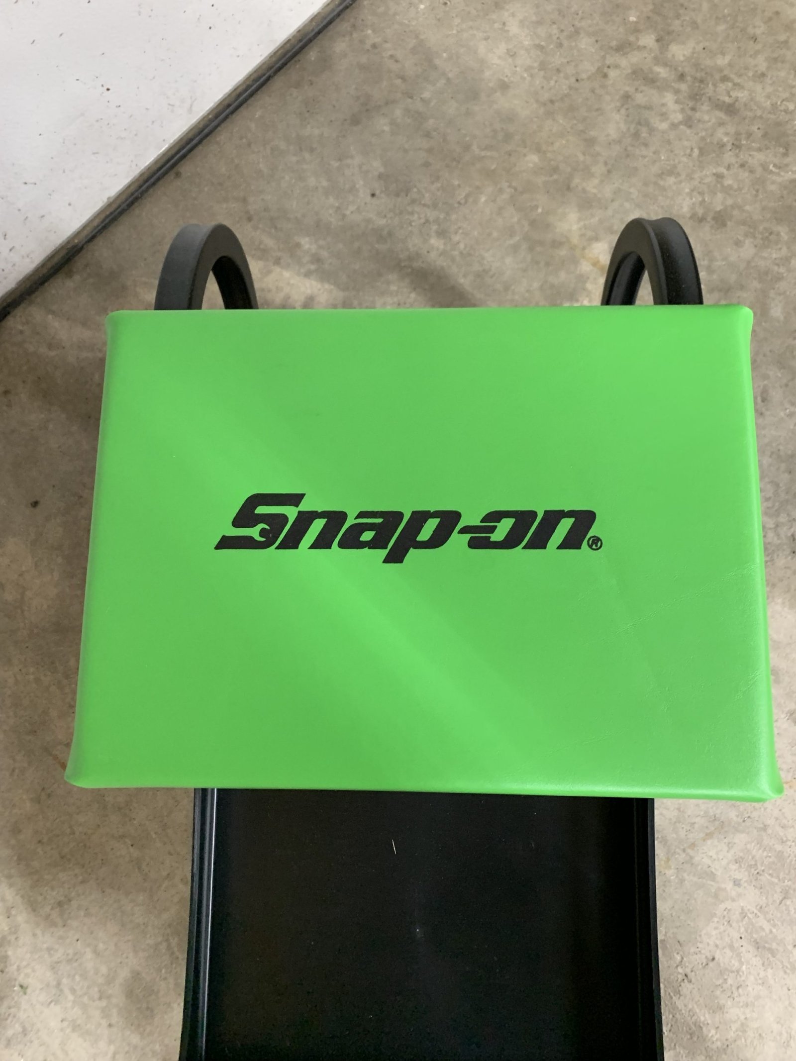 【久留米】【引き取り限定】【中古品】Snap-on スナップオン JCW80AG シートクリーパー 作業椅子 ワークチェア 引き出し付 キャスター付 グリーン 緑　◆本体サイズ…幅362×奥行483×高さ381mm ○【品】Snap-on スナップオン JCW80AG シートクリーパー 作業椅子
