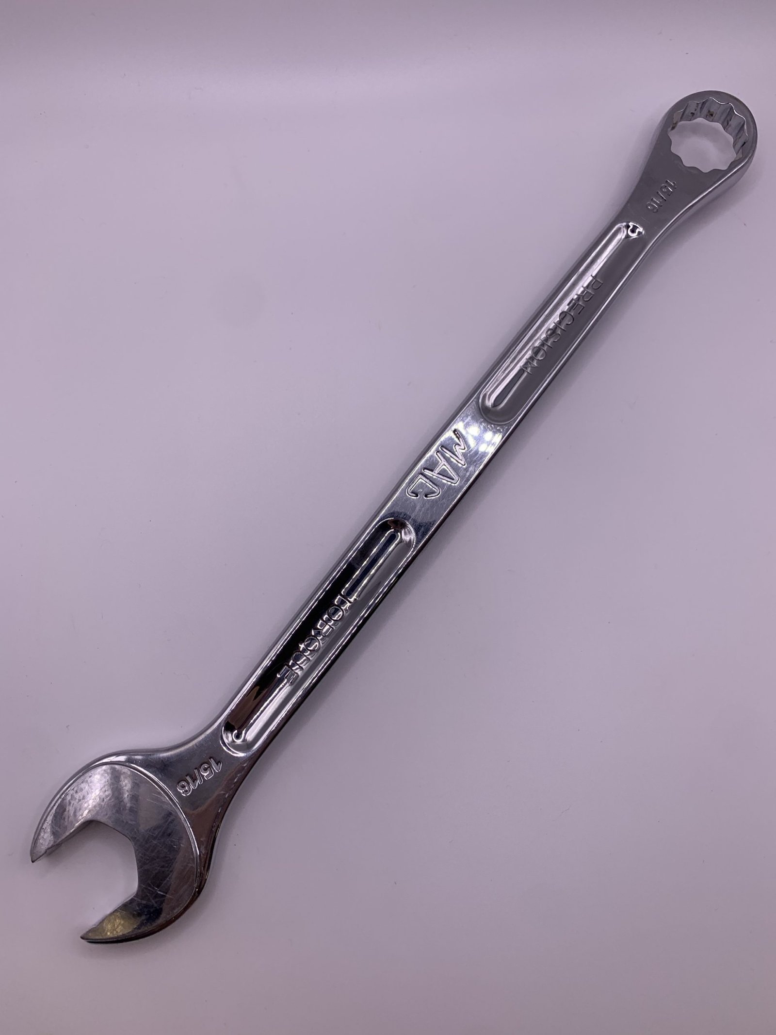 MAC - CL302440 - Image 4