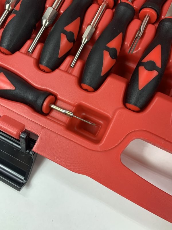 MAC TT95839 23-PC. Universal Terminal Tool Set, Like New | KB Tools